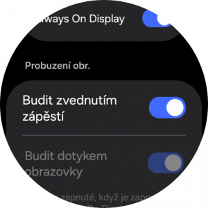 Detekce zvednutí ruky je prakticky bezchybná
