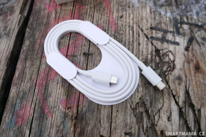 Google dlouhé roky dodává metrový kabel s USB-C na obou koncích