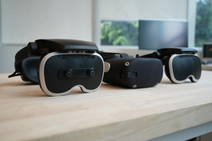 Prototypy headsetů pro virtuální a smíšenou realitu od Mety