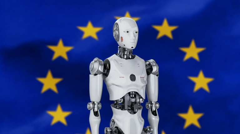 Humanoidní robot před vlajkou Evropské unie (ilustrační obrázek)