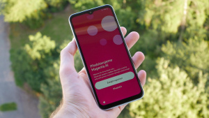 T Phone 3 s Magenta AI