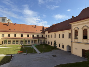 Hlavní fotoaparát (1×)