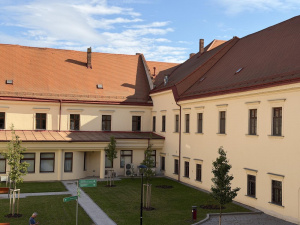2× hybridní zoom