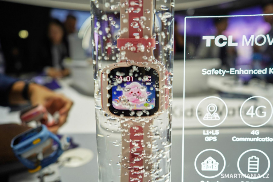 Chytré hodinky TCL Movetime Mt48 na veletrhu IFA