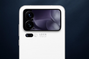 Xiaomi 17 Pro se sekundárním displejem na zadní straně