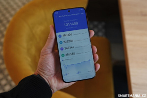 V AnTuTu benchmarku telefon získal 1 311 408 bodů