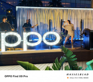 Hlavní fotoaparát (2× hybridní) Hlavní fotoaparát (2× hybridní)