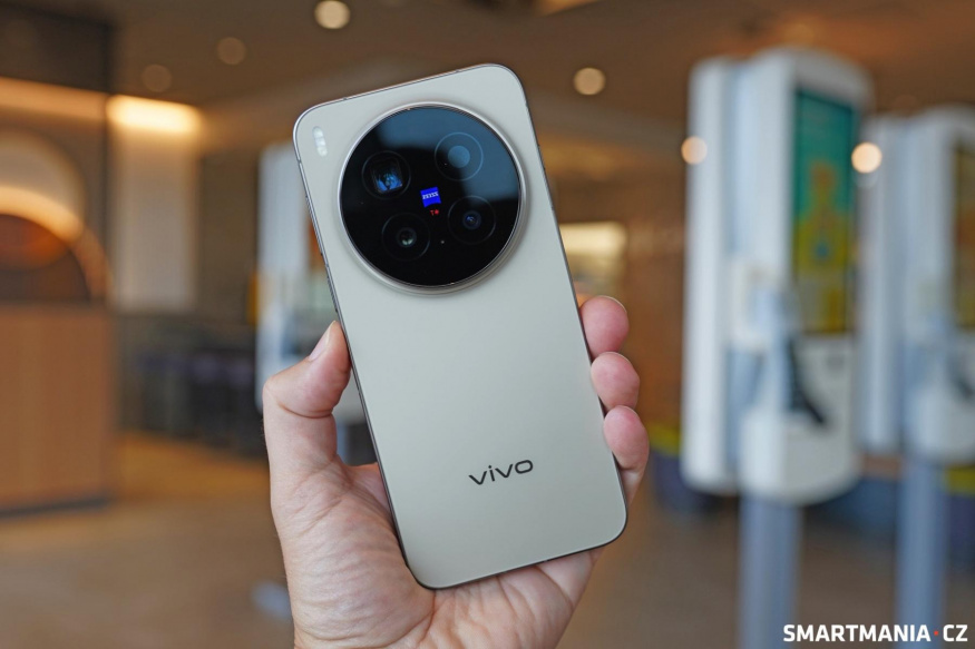 Vivo X300 Pro a zadní strana s fotomodulem