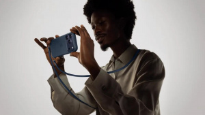 Apple Crossbody Strap: příslušenství od Applu, kterému se všichni vysmívali. Nakonec to byla trefa do černého.