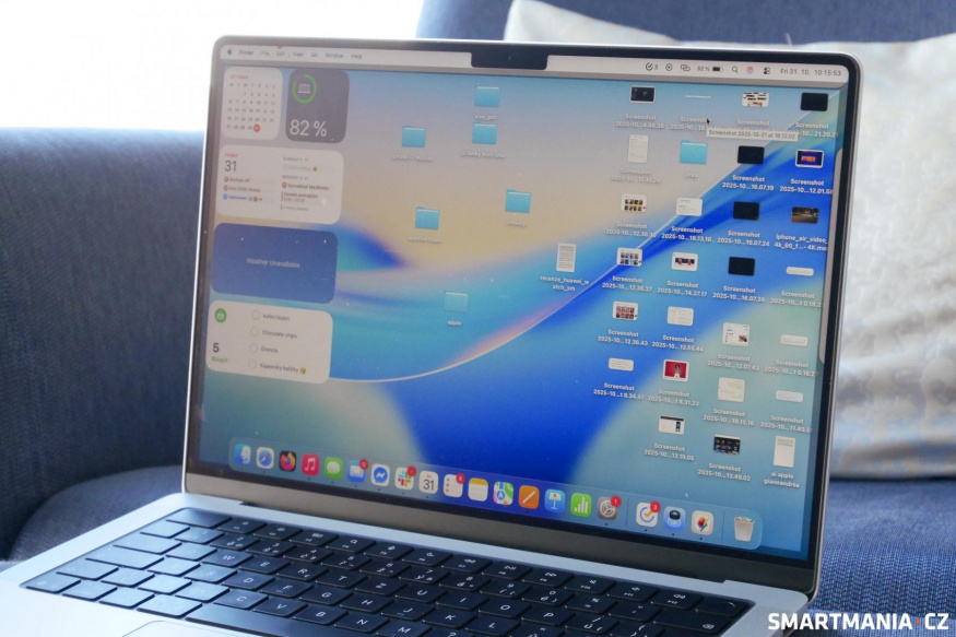 Matná obrazovka MacBooku Pro s M5