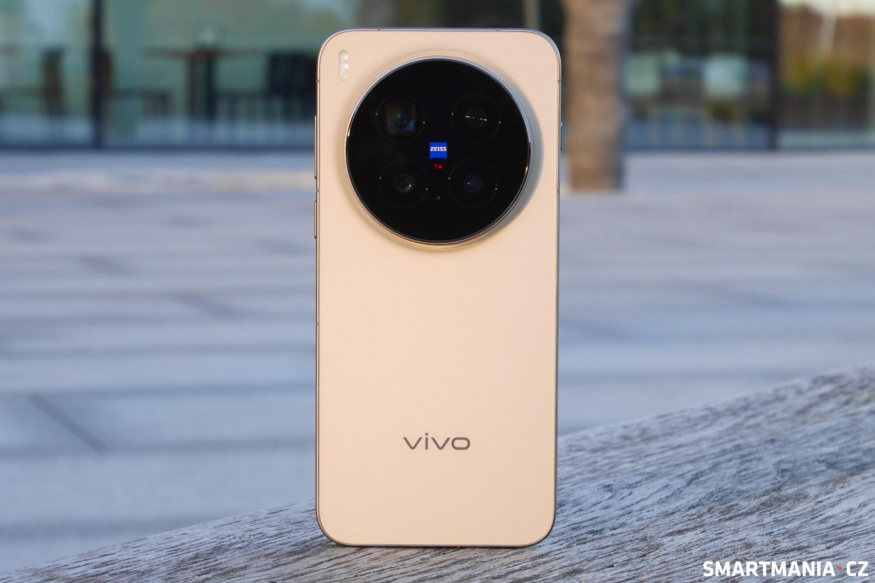 Vivo X300 Pro ve statické poloze