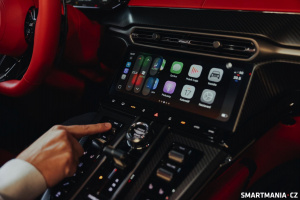 Apple CarPlay Ultra