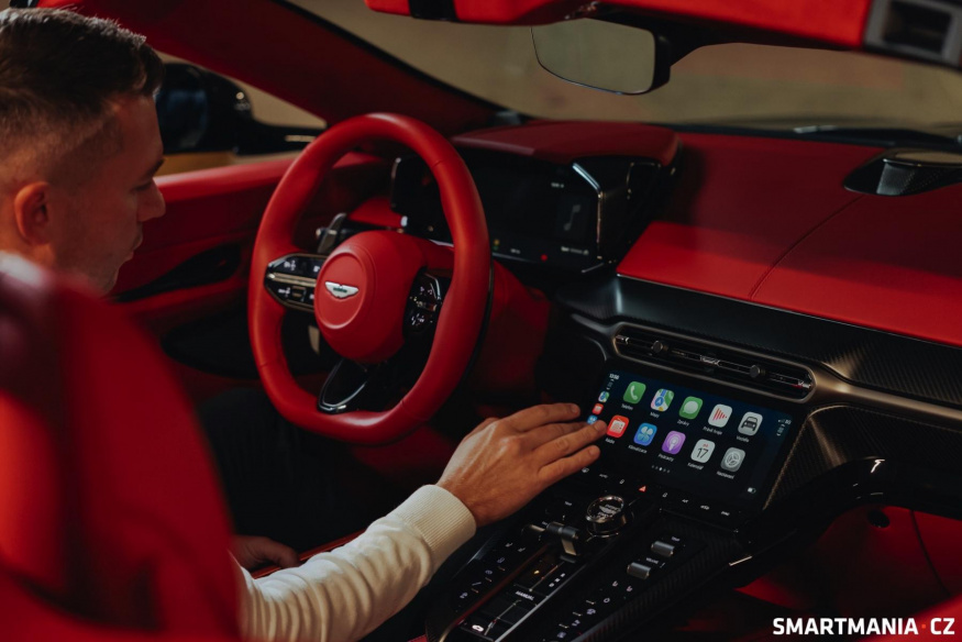 Aston Martin Vantage Roadster – interiér vozu