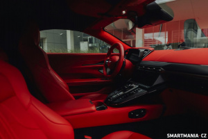 Aston Martin Vantage Roadster – interiér vozu