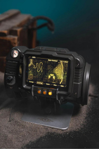 Replika zápěstního počítače Pip-Boy 3000 ze hry Fallout
