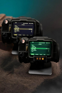 Replika zápěstního počítače Pip-Boy 3000 ze hry Fallout