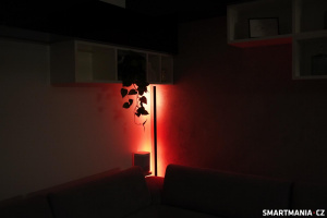 Umístění za sedací soupravou Umístění za sedací soupravou