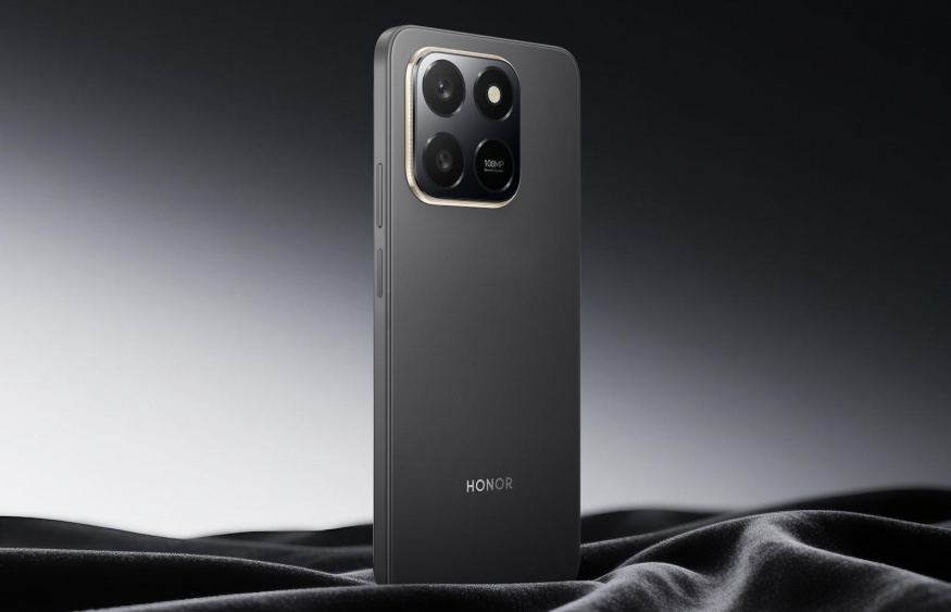 Smartphone Honor X7d v rámci Black Friday rovněž výrazně zlevnil Smartphone Honor X7d v rámci Black Friday rovněž výrazně zlevnil