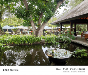 Hlavní fotoaparát (1×)