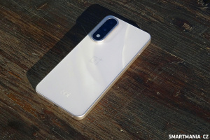 OnePlus Nord 5 zezadu OnePlus Nord 5 zezadu