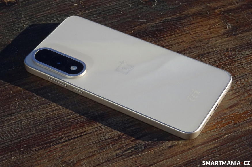 OnePlus Nord 5 zezadu OnePlus Nord 5 zezadu