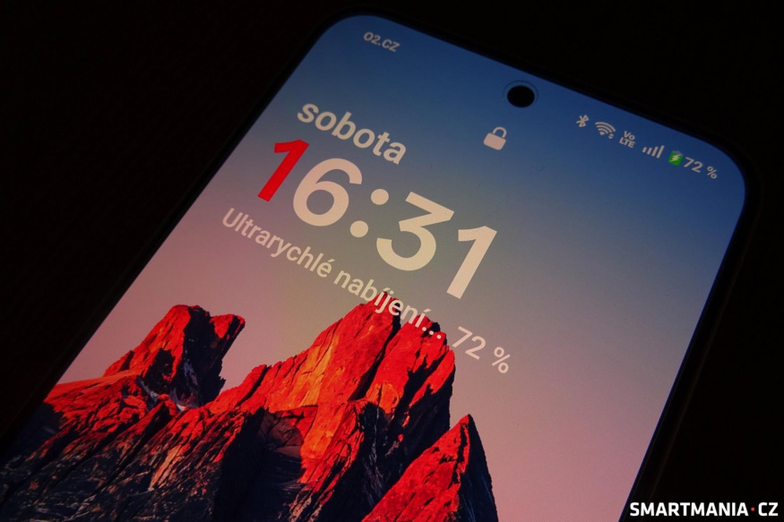 OnePlus Nord 5: indikace superrychlého nabíjení OnePlus Nord 5: indikace superrychlého nabíjení