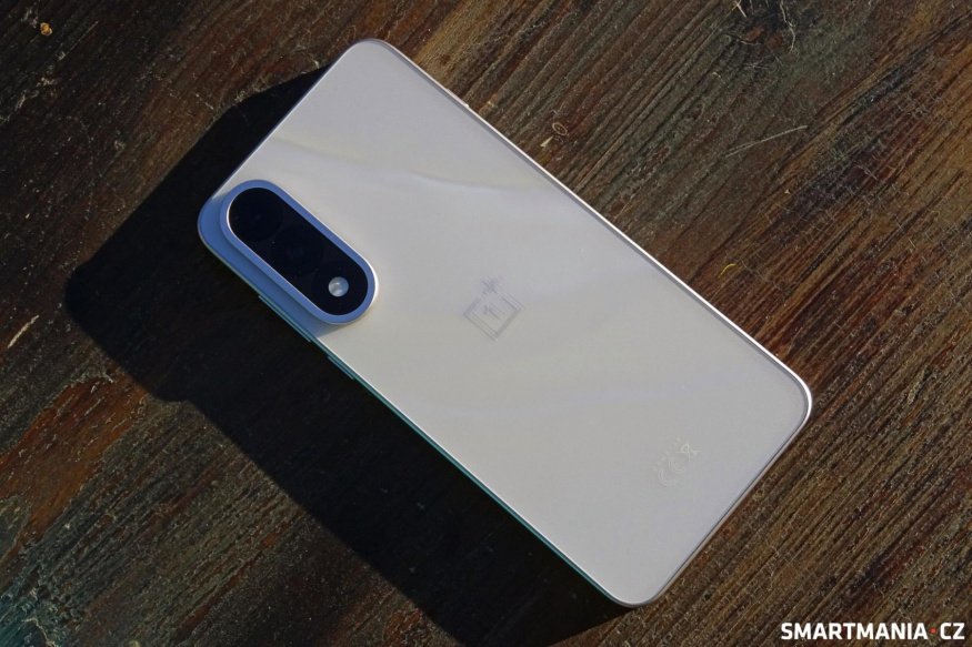 Zadní strana OnePlus Nord 5 Zadní strana OnePlus Nord 5