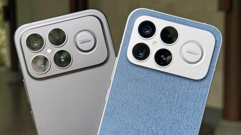 Poco F8 Ultra v černé a modré barevné variantě