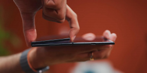 Samsung Galaxy Z TriFold můžete používat v režimu klasického smartphonu i 10" tabletu