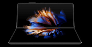 Ohebný smartphone Nubia Fold