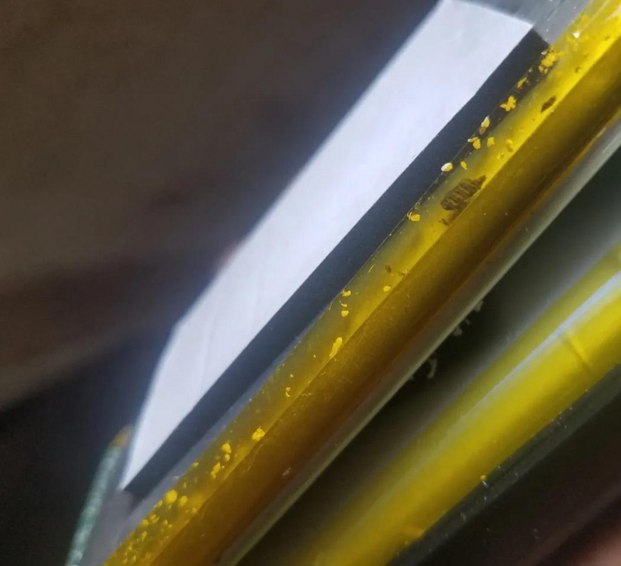 Údajná baterie Samsungu s kapacitou 20000 mAh při nafouknutí Údajná baterie Samsungu s kapacitou 20000 mAh při nafouknutí