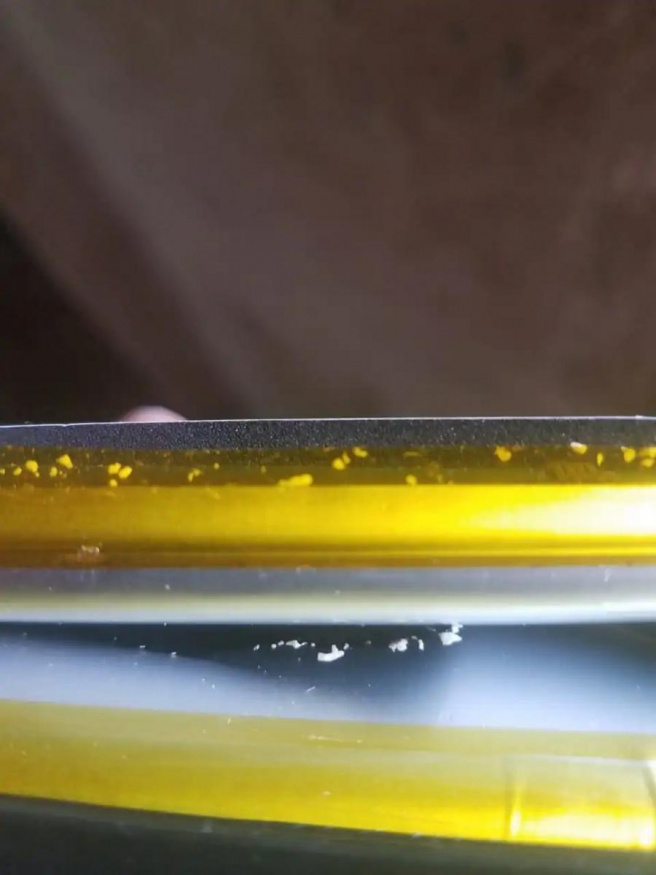 Údajná baterie Samsungu s kapacitou 20000 mAh při nafouknutí Údajná baterie Samsungu s kapacitou 20000 mAh při nafouknutí