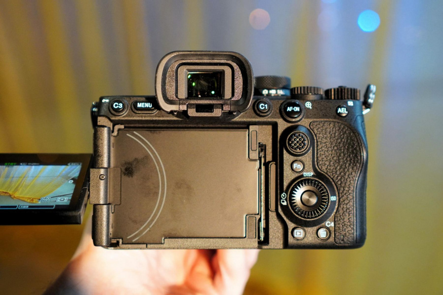 Zadní strana fotoaparátu