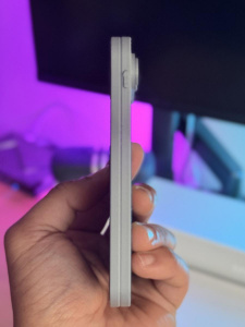 Maketa iPhonu Fold vytištěná na 3D tiskárně Maketa iPhonu Fold vytištěná na 3D tiskárně