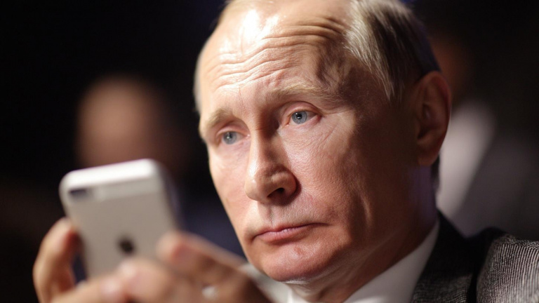 Putin s iPhonem, zákaz FaceTime