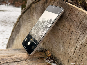 Honor Magic 8 Pro z boku Honor Magic 8 Pro z boku