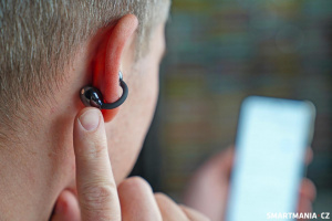 Ovládání pomocí gest je velmi intuitivní Ovládání pomocí gest je velmi intuitivní