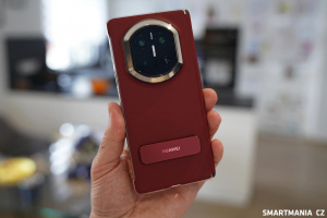 Mate X7 v ochranném krytu Mate X7 v ochranném krytu