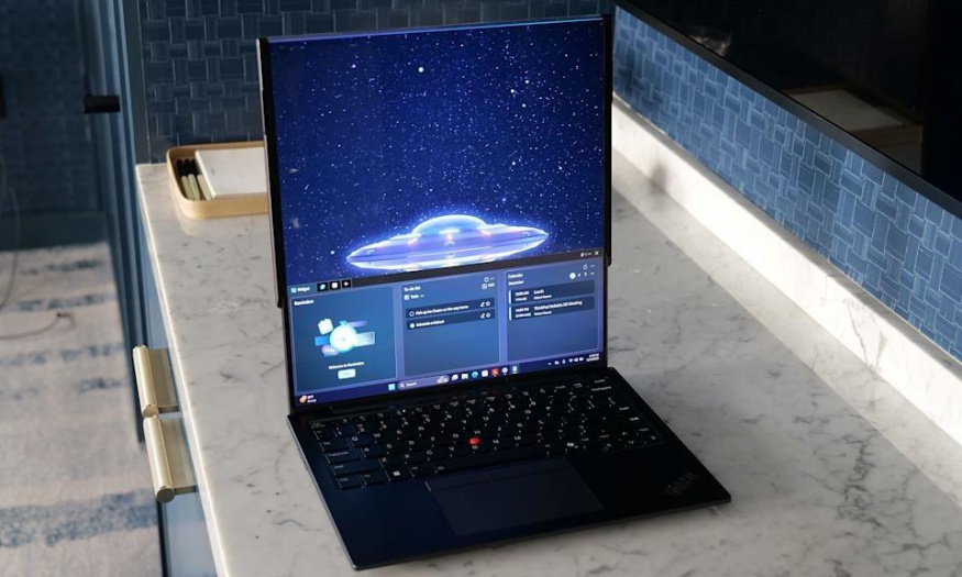 Lenovo Xd Rollable (2) Lenovo Xd Rollable (2)