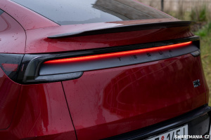 Detail zádi Detail zádi