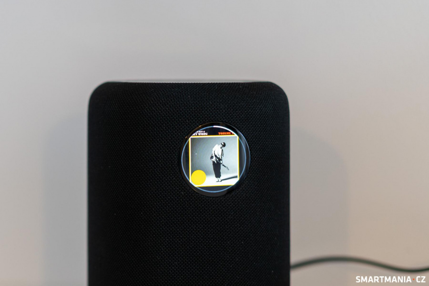 Displej umí zobrazit i přebaly jednotlivých alb Displej umí zobrazit i přebaly jednotlivých alb