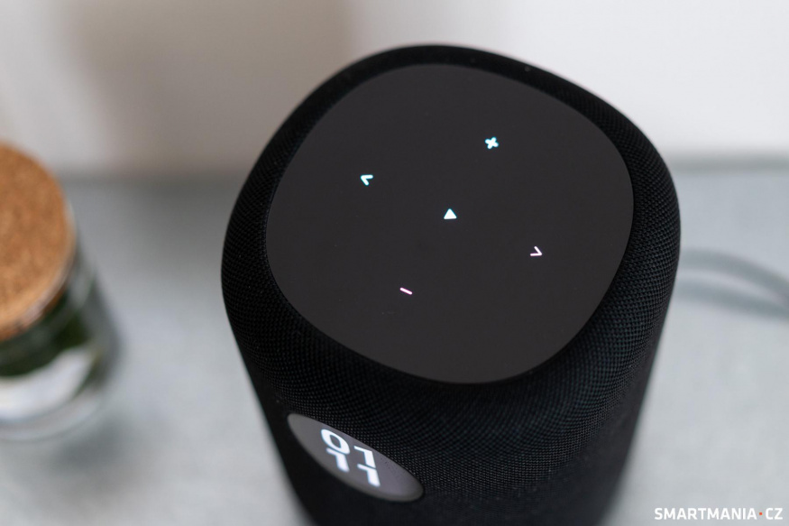 Dotykové ovládání na horní části Dotykové ovládání na horní části