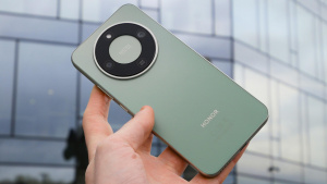 Honor Magic 8 Lite v ruce redaktora