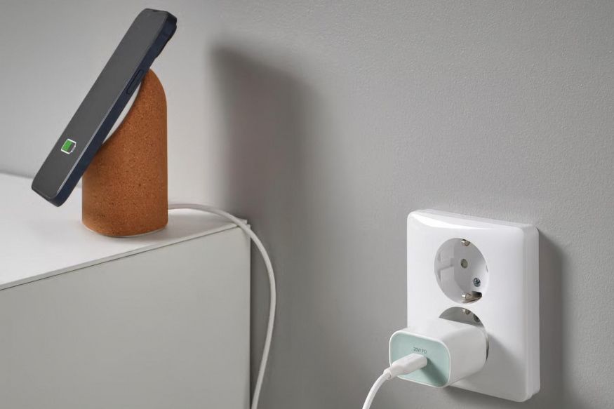 Levná nabíječka IKEA Sjöss s výkonem 20 W Levná nabíječka IKEA Sjöss s výkonem 20 W