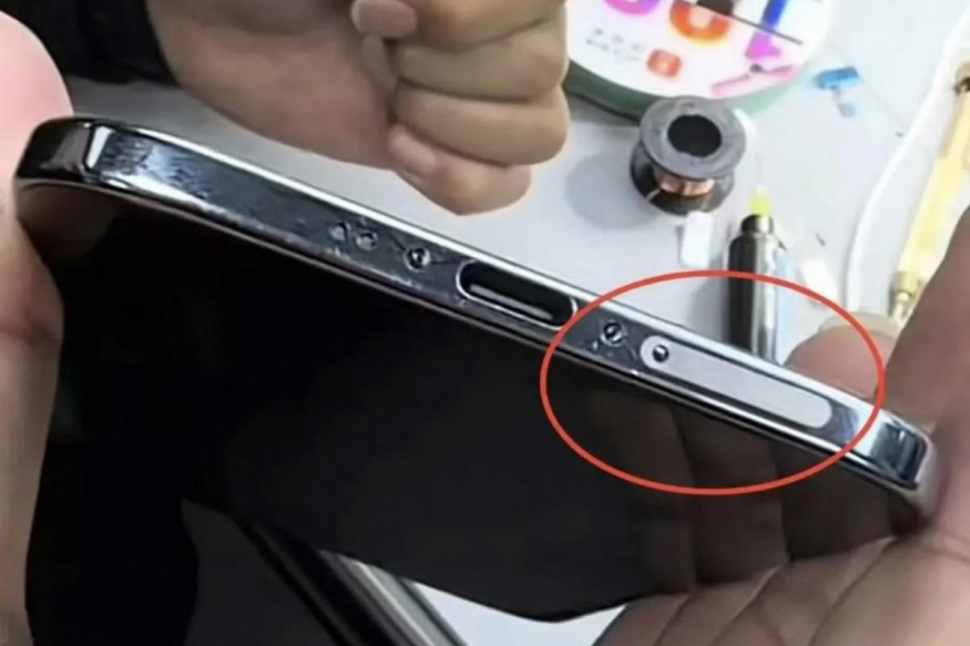 iPhone Air se slotem na fyzickou SIM kartu iPhone Air se slotem na fyzickou SIM kartu