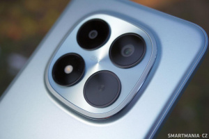 Čtyři plotny, dva fotoaparáty Čtyři plotny, dva fotoaparáty