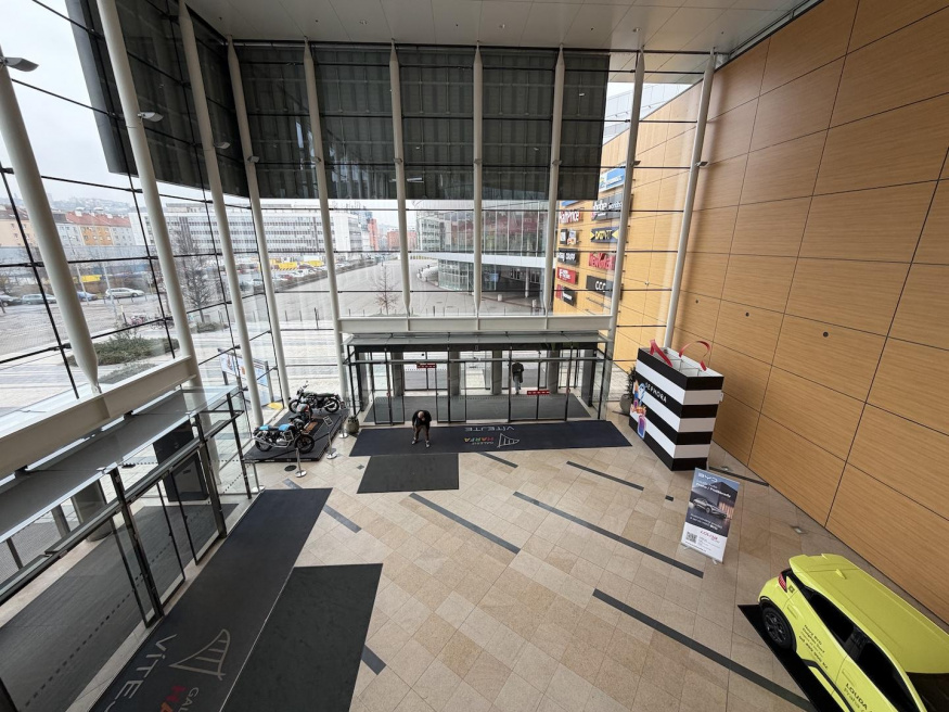 iPhone 17 Pro Max (0,5×) iPhone 17 Pro Max (0,5×)