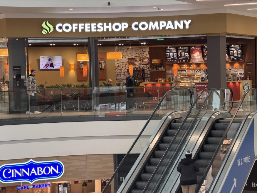 iPhone 17 Pro Max (4×) iPhone 17 Pro Max (4×)