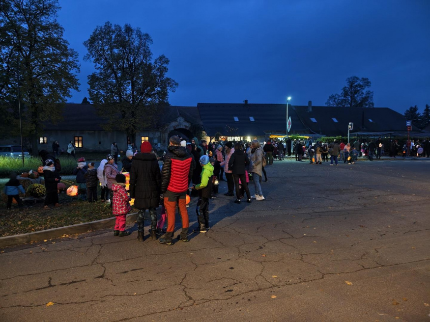 Vivo X300 Pro (1×) Vivo X300 Pro (1×)