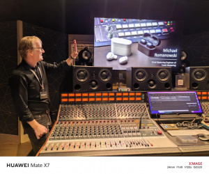 Hlavní fotoaparát (1×) Hlavní fotoaparát (1×)